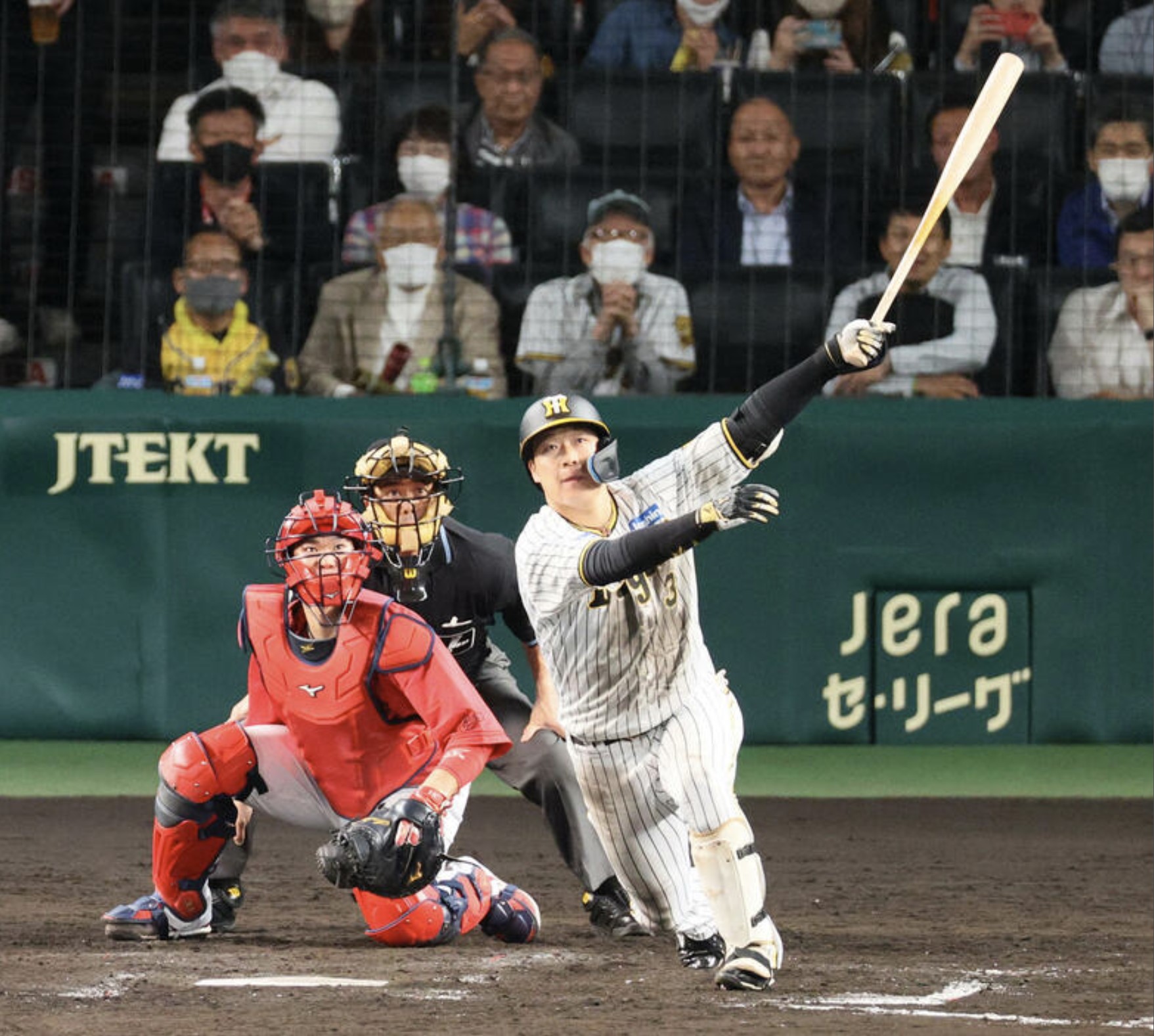 阪神対広島　5回裏阪神無死一、二塁、大山は左中間に同点3点本塁打を放つ（撮影・上山淳一）（Nikkan Sports News.）